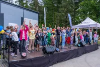 Ponad 1000 osób na otwarciu nowej szkoły i Gminnym Dniu Dziecka.