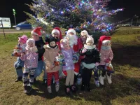 Zobacz, jak Alpaki i Święty Mikołaj zaczarowali mieszkańców Dobrzewina i Donimierza.