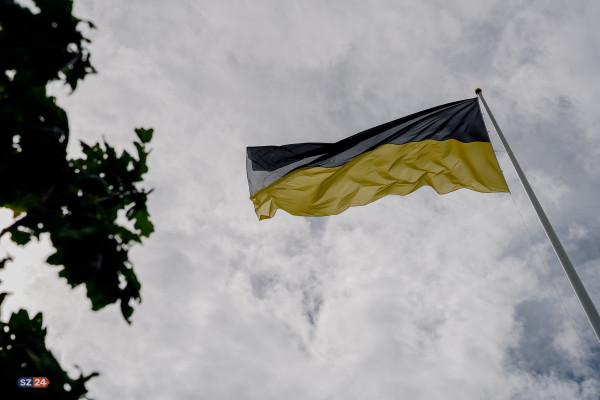 Historyczny maszt w Szemudzie: Dziś zawisła na nim największa Kaszubska Flaga!