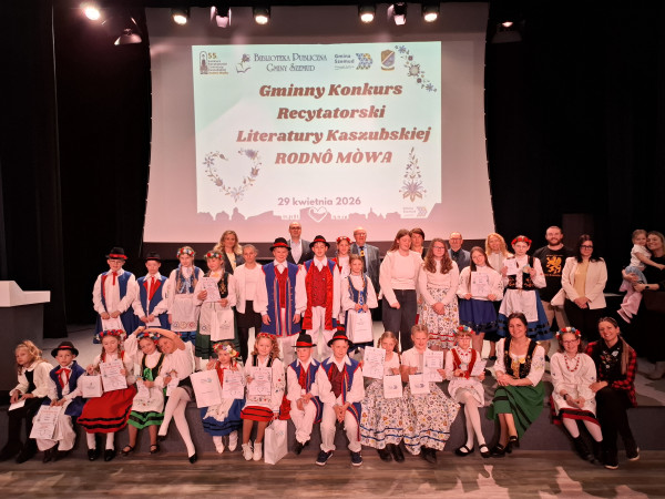 Od gminnych eliminacji do powiatowego finału – zwycięzcy 'Rodnô Mòwa' w Szemudzie.
