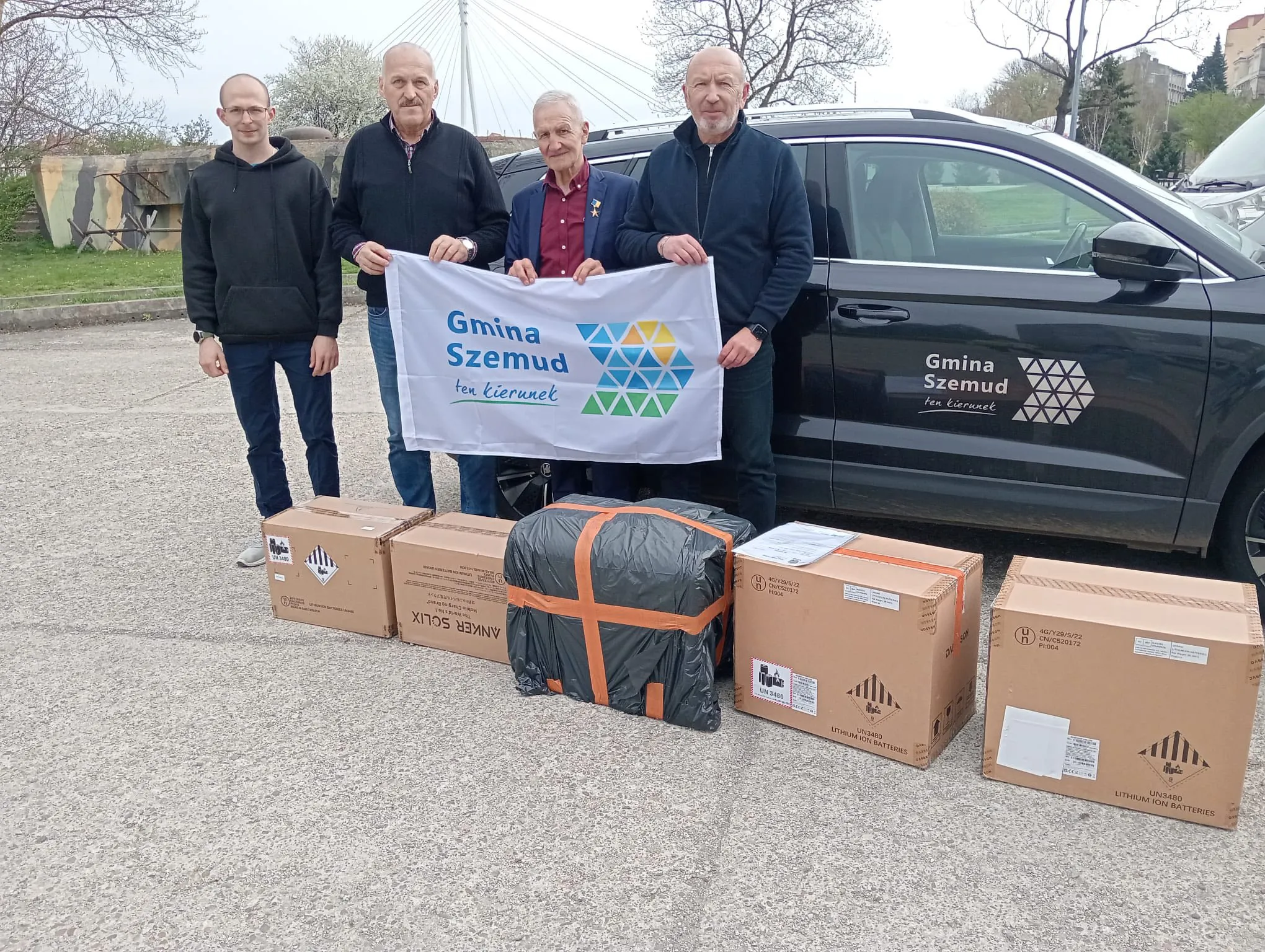 Sprzęt o wartości 30 tys. zł trafił z Gminy Szemud do Ukrainy.